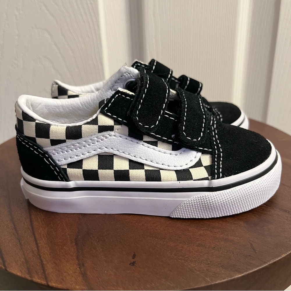 Vans Old Skool V Toddler Sz 5.5 Black & Checkered Hook & Loop Shoes Suede Canvas